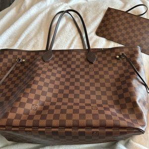 Authentic Louis Vuitton Neverfull GM with wristlet